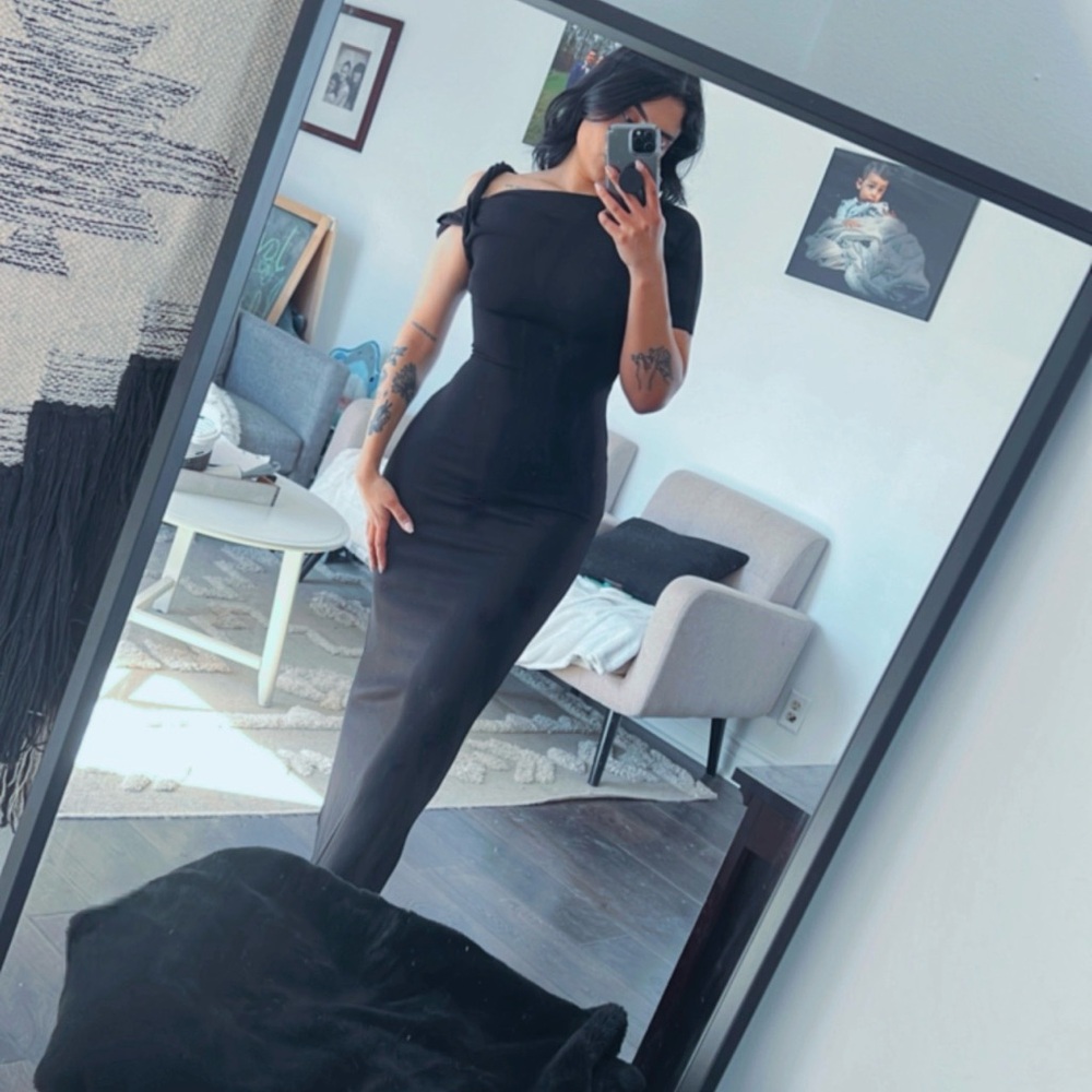 Sueded Stretch One Shoulder Black Maxi Dress